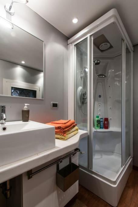 Ferienwohnung Piccola Dimora In Palazzo Storico Venedig Exterior foto